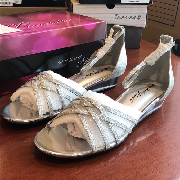 easy street silver shoes